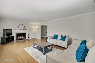 9 Fox Hollow Ln, Greenwich, CT 06807 - Photo 5