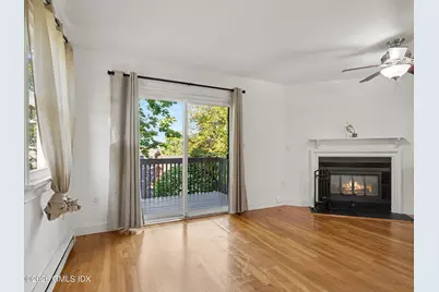 29 Division Street Wes #3, Greenwich, CT 06830 - Photo 9