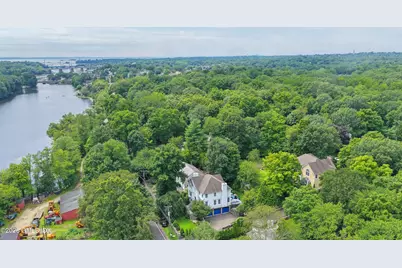 154 Valley Road, Greenwich, CT 06807 - Photo 55