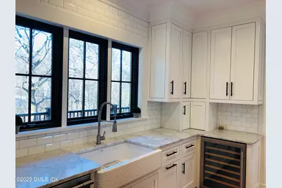 34 Wescott Street, Greenwich, CT 06878 - Photo 9