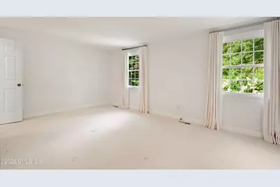 8 Greenwich Hills Drive #8, Greenwich, CT 06831 - Photo 11