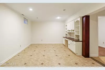 8 Greenwich Hills Drive #8, Greenwich, CT 06831 - Photo 17