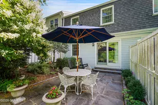 8 Greenwich Hills Dr, Greenwich, CT 06831 - Photo 21