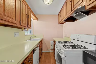 17 Cary Road, Greenwich, CT 06878 - Photo 9