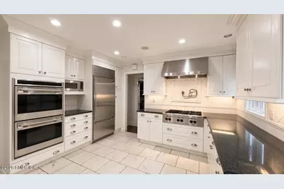 14 Highview Avenue, Greenwich, CT 06830 - Photo 5