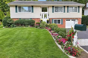 61 Center Dr, Old Greenwich, CT 06870 - Photo 1