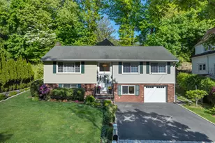 61 Center Dr, Old Greenwich, CT 06870 - Photo 1