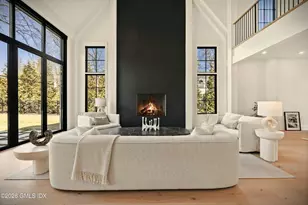 16 Park Ave, Greenwich, CT 06830 - Photo 9