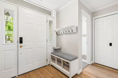 51 Forest Avenue #APT 95, Old Greenwich, CT 06870 - Photo 3