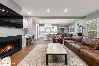 340 Valley Road #2, Greenwich, CT 06807 - Photo 9