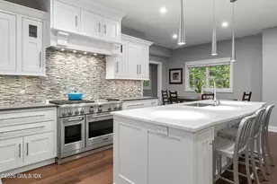 340 Valley Rd, Greenwich, CT 06807 - Photo 7