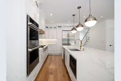 20 Sound Beach Avenue, Old Greenwich, CT 06870 - Photo 7