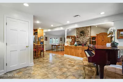 64 Caroline Place, Greenwich, CT 06831 - Photo 5