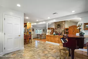 64 Caroline Pl, Greenwich, CT 06831 - Photo 5