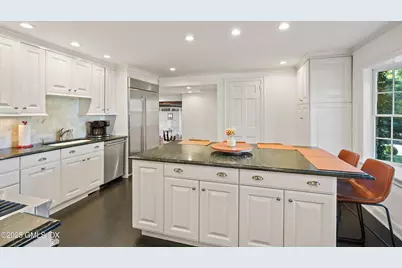 508 Round Hill Road, Greenwich, CT 06831 - Photo 15