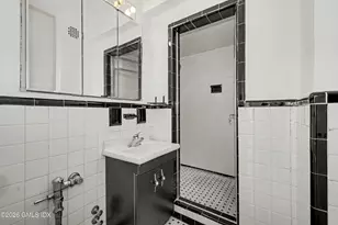 4 Putnam Hill, Greenwich, CT 06830 - Photo 9