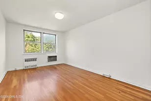 4 Putnam Hill, Greenwich, CT 06830 - Photo 11
