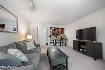 1525 E Putnam Avenue #307, Old Greenwich, CT 06870 - Photo 3