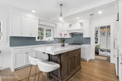 39 Edgewater Drive, Old Greenwich, CT 06870 - Photo 15