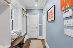 39 Edgewater Dr, Old Greenwich, CT 06870 - Photo 19