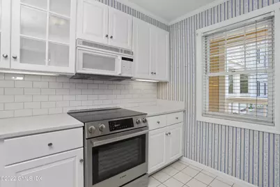 51 Forest Avenue #145, Old Greenwich, CT 06870 - Photo 5