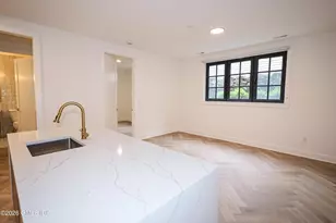 100 E Putnam Ave, Greenwich, CT 06807 - Photo 7