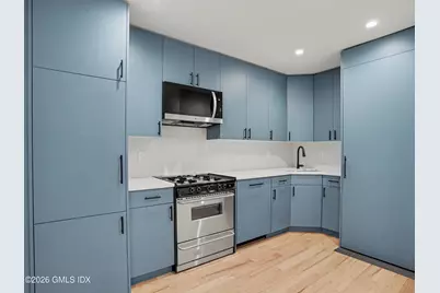 18-20 Greenwich Avenue #3-2, Greenwich, CT 06830 - Photo 3