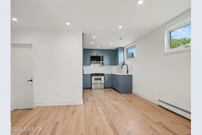 18-20 Greenwich Avenue #3-2, Greenwich, CT 06830 - Photo 1
