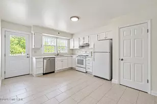 74 View Street Wes, Greenwich, CT 06830 - Photo 5
