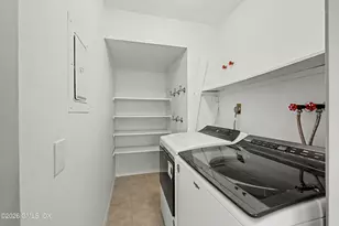 1465 E Putnam Ave, Old Greenwich, CT 06870 - Photo 25