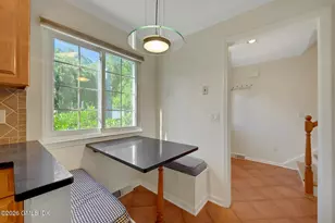 37 Sheep Hill Rd, Greenwich, CT 06878 - Photo 9