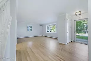 17 Arnold St, Old Greenwich, CT 06870 - Photo 3