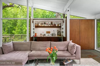 90 Taconic Road, Greenwich, CT 06831 - Photo 7