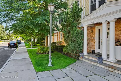 70 Riverdale Avenue #803, Greenwich, CT 06831 - Photo 3