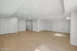8 Somerset Ln, Greenwich, CT 06878 - Photo 27