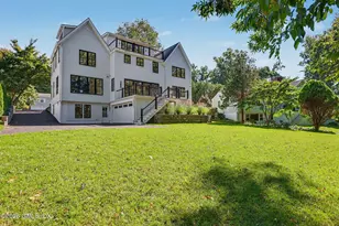 8 Somerset Ln, Greenwich, CT 06878 - Photo 31