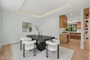 8 Somerset Ln, Greenwich, CT 06878 - Photo 11