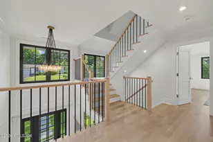 8 Somerset Ln, Greenwich, CT 06878 - Photo 15