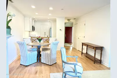 51 Forest Avenue #82, Old Greenwich, CT 06870 - Photo 3