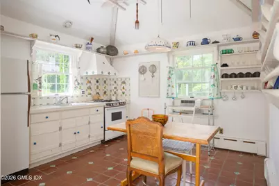 6 Martin Dale, Greenwich, CT 06830 - Photo 17