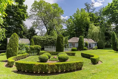 6 Martin Dale, Greenwich, CT 06830 - Photo 19