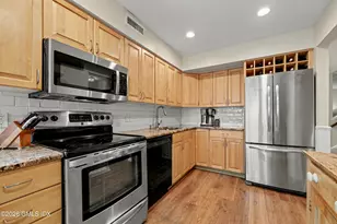 351 Pemberwick Rd, Greenwich, CT 06831 - Photo 7