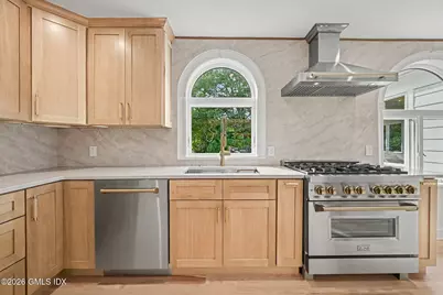 88 Indian Field Road, Greenwich, CT 06830 - Photo 11
