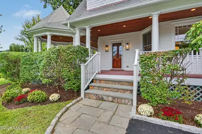 8 Highview Avenue, Old Greenwich, CT 06870 - Photo 3