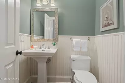 8 Highview Avenue, Old Greenwich, CT 06870 - Photo 13