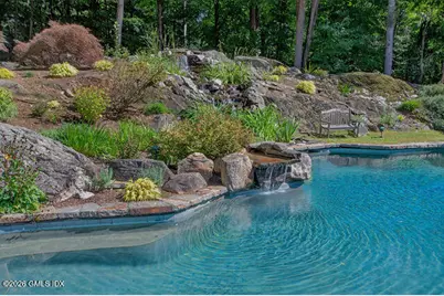 50 Londonderry Drive, Greenwich, CT 06830 - Photo 9