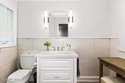 50 Londonderry Drive, Greenwich, CT 06830 - Photo 19