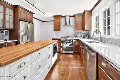 50 Londonderry Drive, Greenwich, CT 06830 - Photo 17