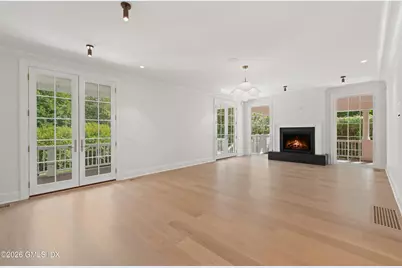 107 Maple Avenue, Greenwich, CT 06830 - Photo 3