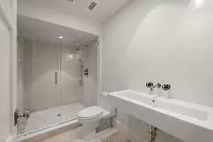 107 Maple Ave, Greenwich, CT 06830 - Photo 37